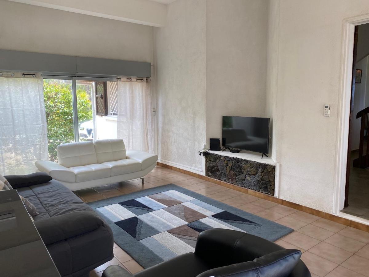 Villa & Bungalow 'Coco Des Sables' Les Pieds Dans L'Eau La Saline-Les-Bains Exterior foto