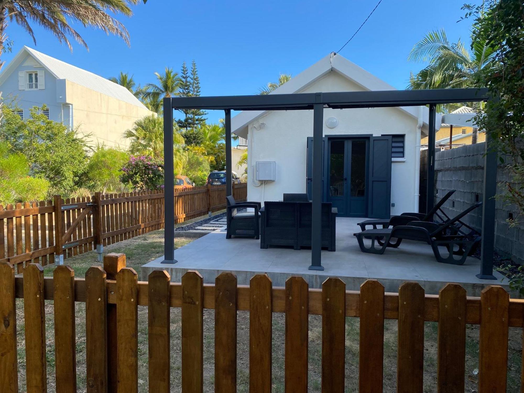 Villa & Bungalow 'Coco Des Sables' Les Pieds Dans L'Eau La Saline-Les-Bains Exterior foto